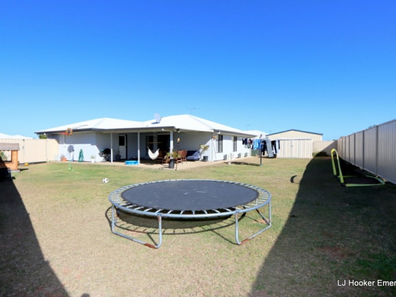 11 Singleton Crt, Emerald QLD 4720