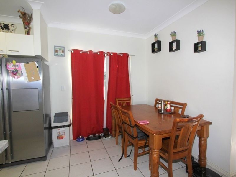 2 Poinciana Drive, Emerald QLD 4720