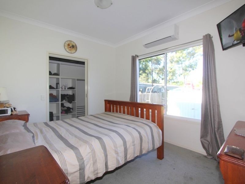 2 Poinciana Drive, Emerald QLD 4720