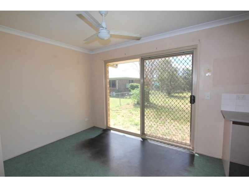 6 Frank Bell Street, Emerald QLD 4720