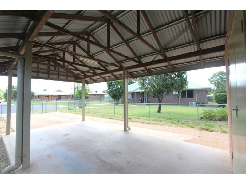 6 Frank Bell Street, Emerald QLD 4720
