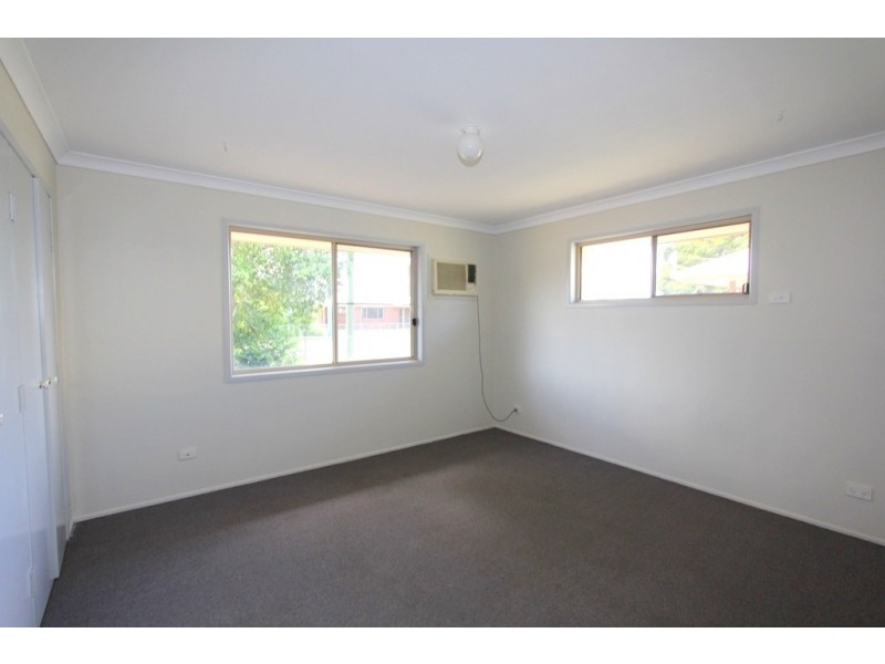 11 Frank Bell Street, Emerald QLD 4720