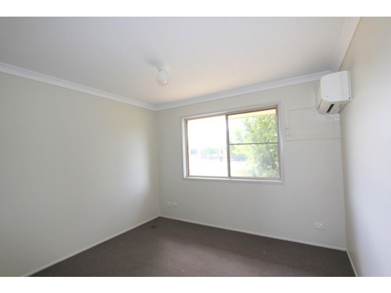 11 Frank Bell Street, Emerald QLD 4720