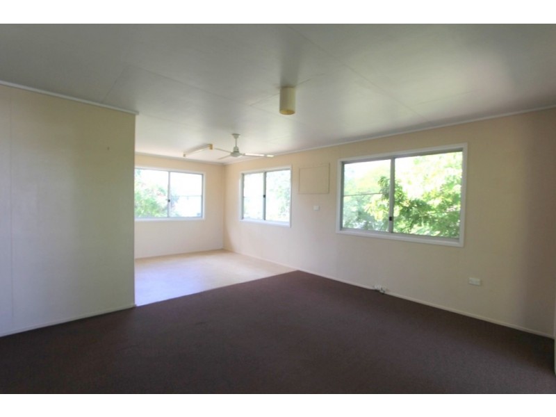 26 Lorraway Street, Emerald QLD 4720