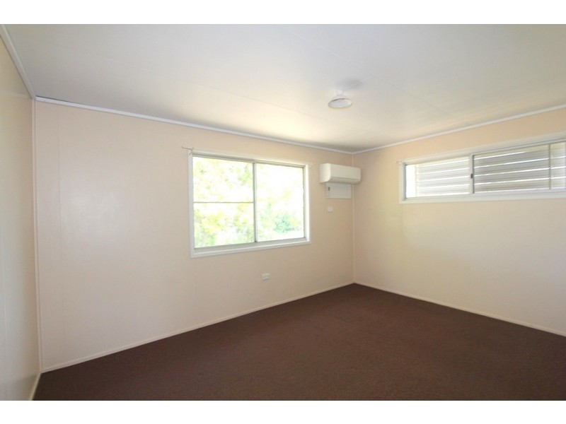 26 Lorraway Street, Emerald QLD 4720