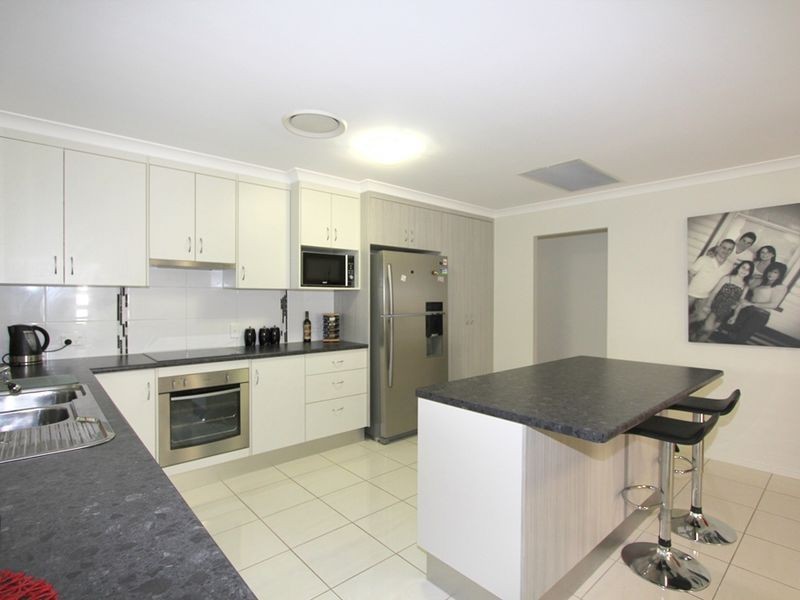158 Opal Street, Emerald QLD 4720