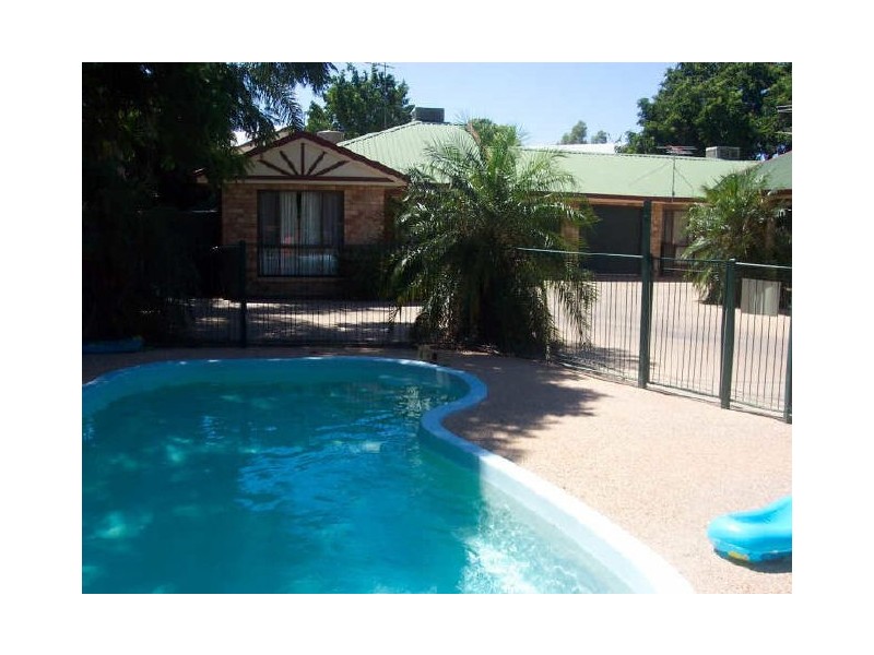 3/126 Opal Street, Emerald QLD 4720