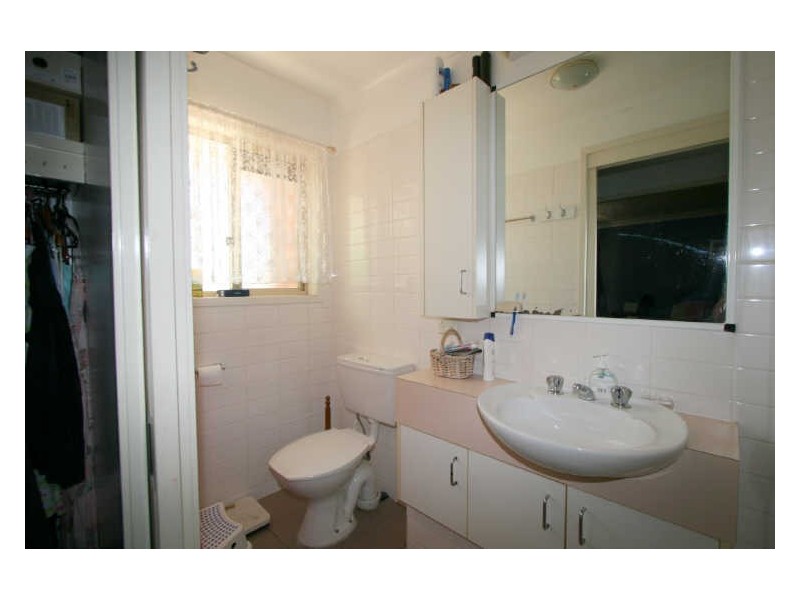 38 Crinum Cresent, Emerald QLD 4720