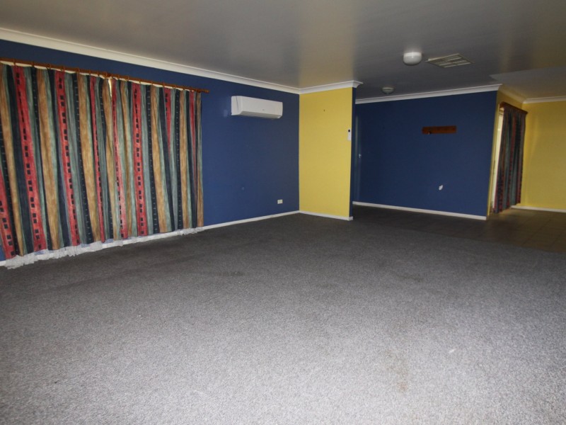 38 Crinum Cresent, Emerald QLD 4720