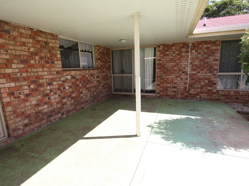 38 Crinum Cresent, Emerald QLD 4720