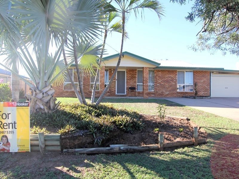 23 Crinum Crescent, Emerald QLD 4720