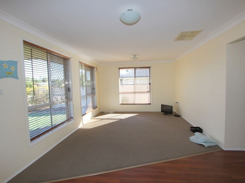 23 Crinum Crescent, Emerald QLD 4720