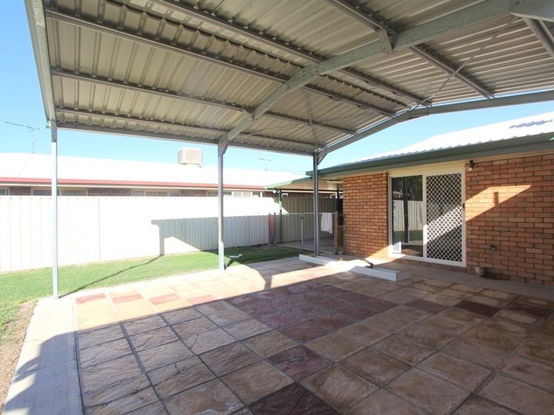 23 Crinum Crescent, Emerald QLD 4720