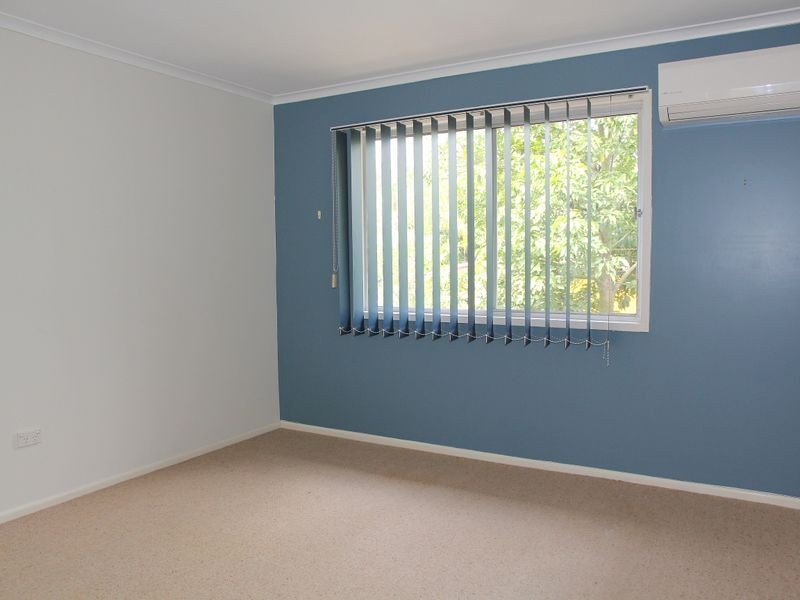 8 Carbeen Place, Emerald QLD 4720