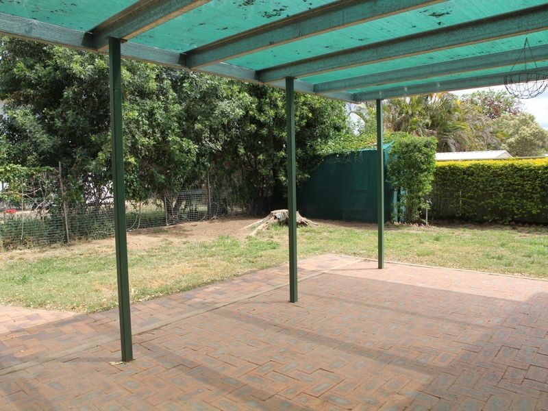 8 Carbeen Place, Emerald QLD 4720