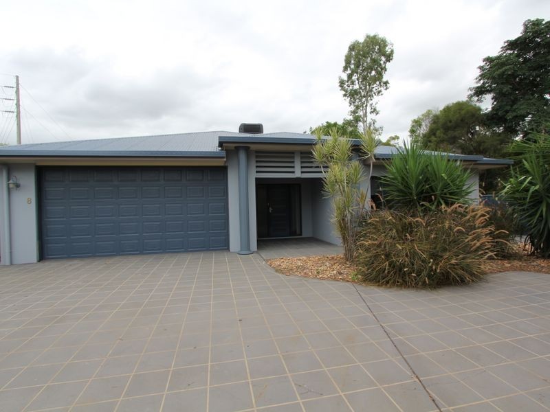 8 Peggy Court, Emerald QLD 4720