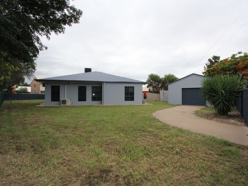 8 Peggy Court, Emerald QLD 4720