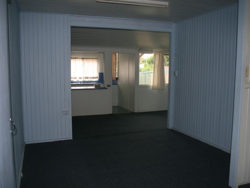 11 Brooks Street, Emerald QLD 4720