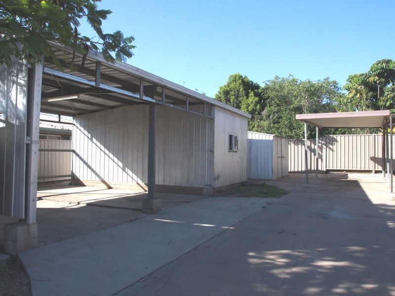 11 Brooks Street, Emerald QLD 4720