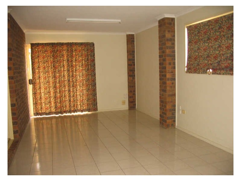 17 Eubar Pl, Emerald QLD 4720