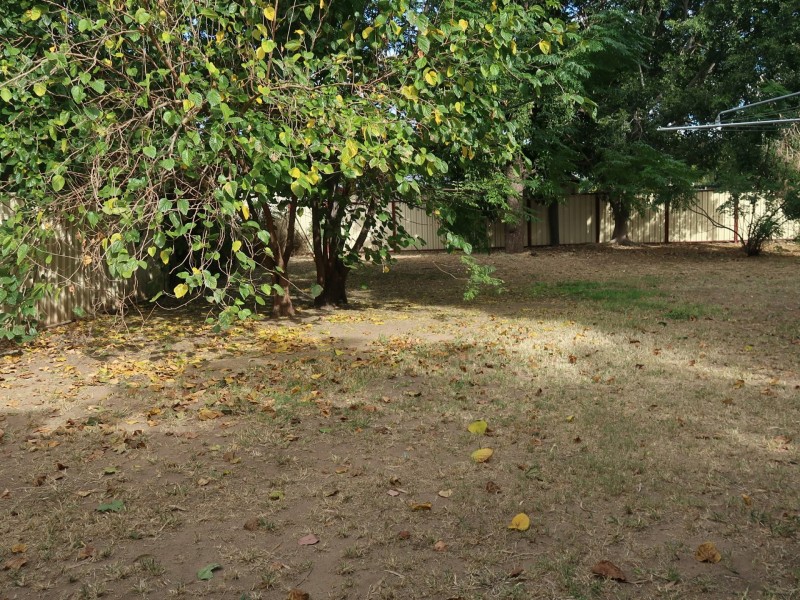 34 Retro St, Emerald QLD 4720