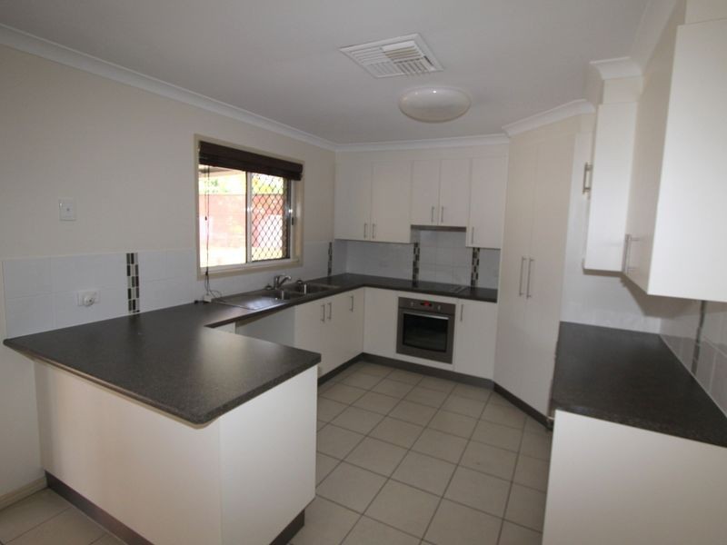 5 Fysh Street, Emerald QLD 4720