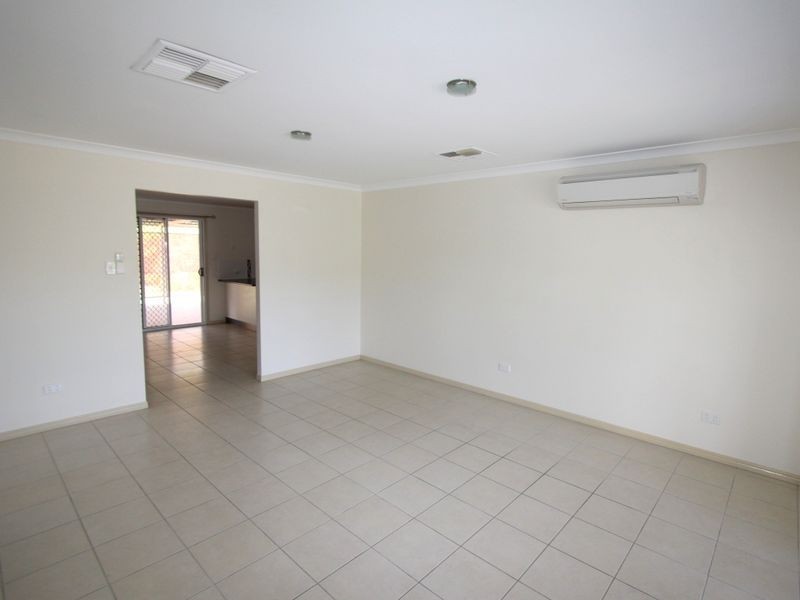 5 Fysh Street, Emerald QLD 4720