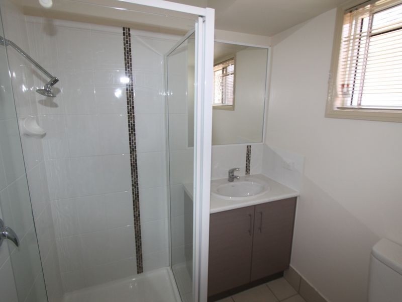 5 Fysh Street, Emerald QLD 4720