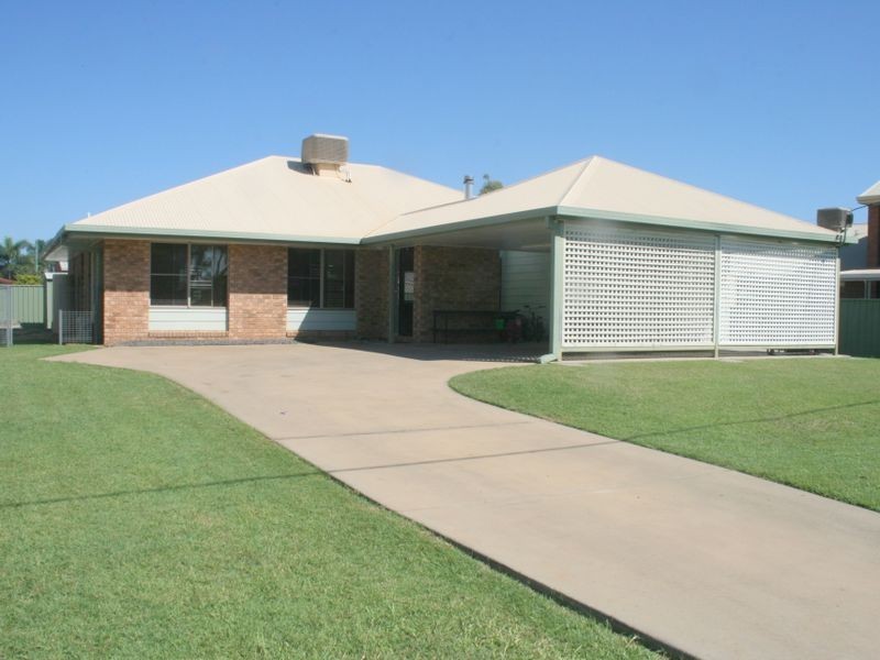 24 Jacqueline Drive, Emerald QLD 4720