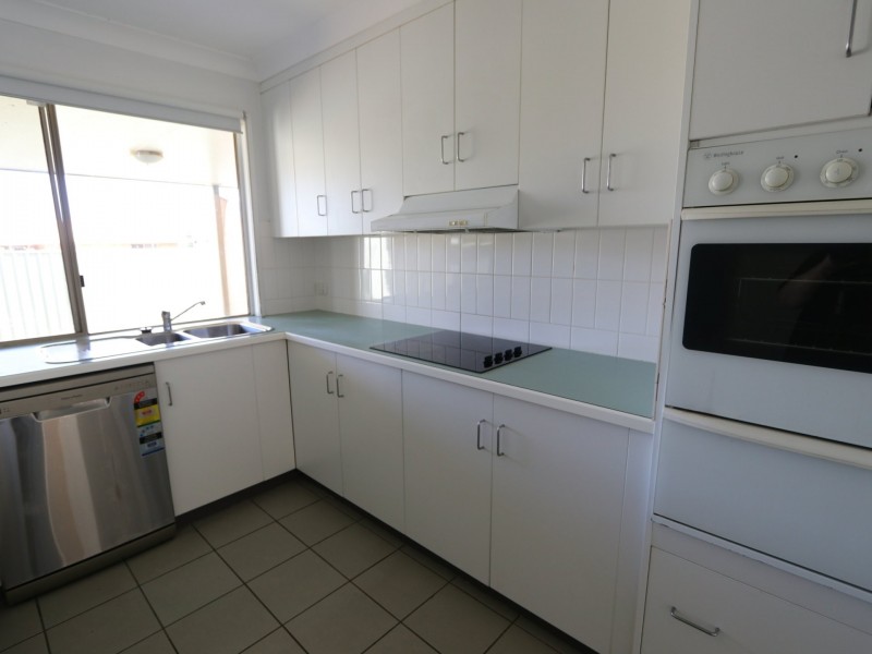 24 Jacqueline Drive, Emerald QLD 4720
