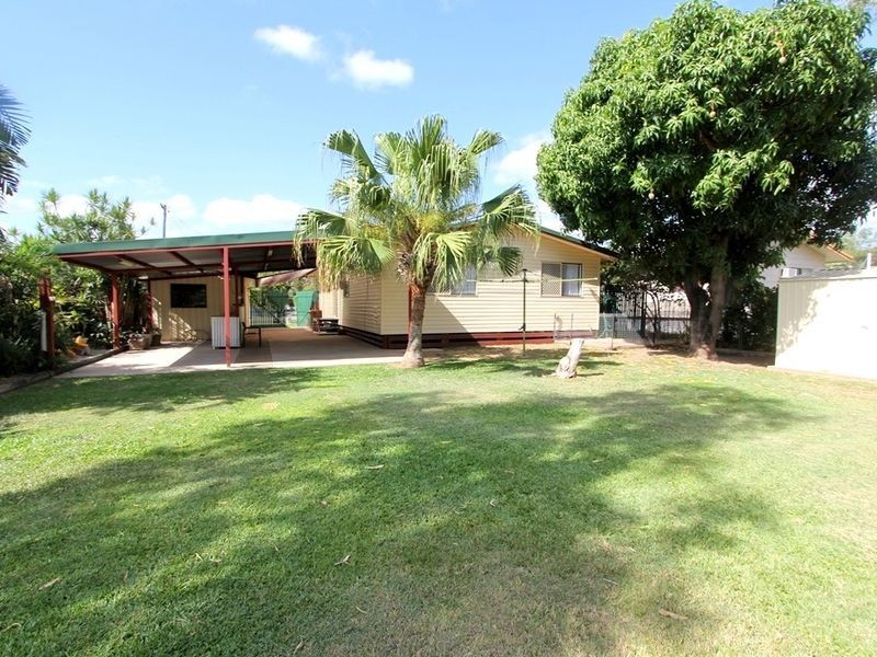 19 Mellish Crescent, Emerald QLD 4720