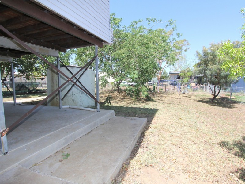 86 Burn Street, Capella QLD 4723