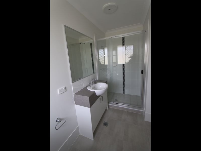 22 Scenic Drive, Emerald QLD 4720