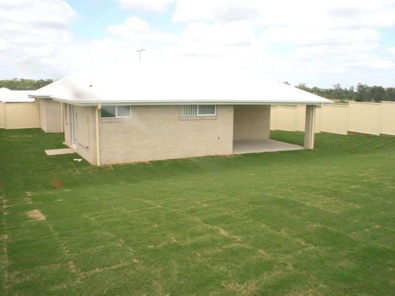 22 Scenic Drive, Emerald QLD 4720