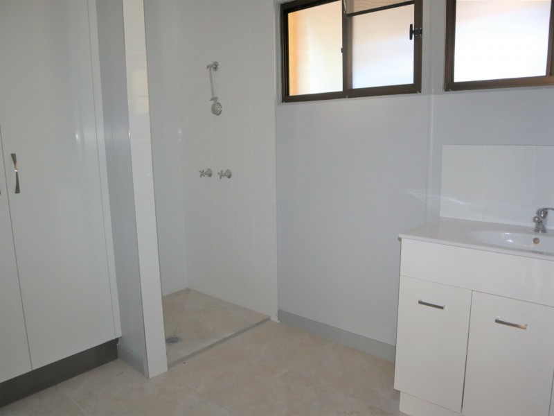 1 Harris Street, Emerald QLD 4720