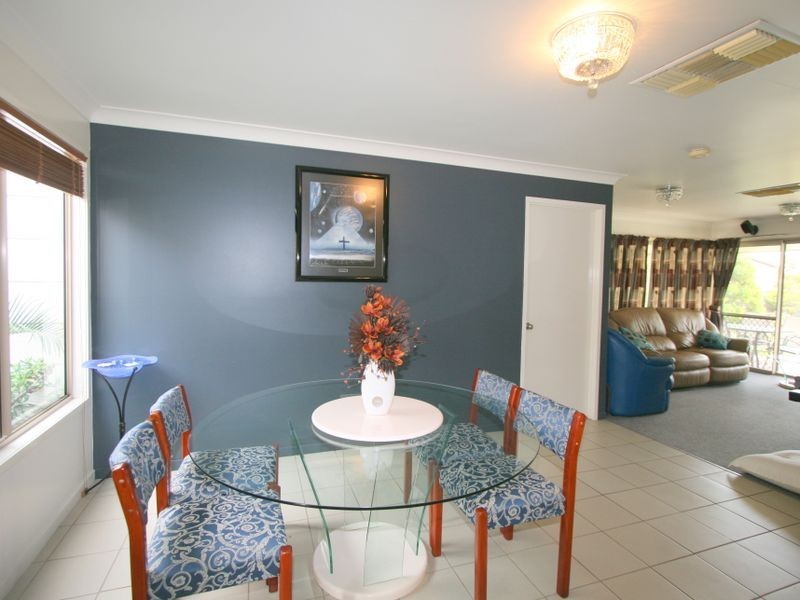 5 Chalmers Crescent, Emerald QLD 4720