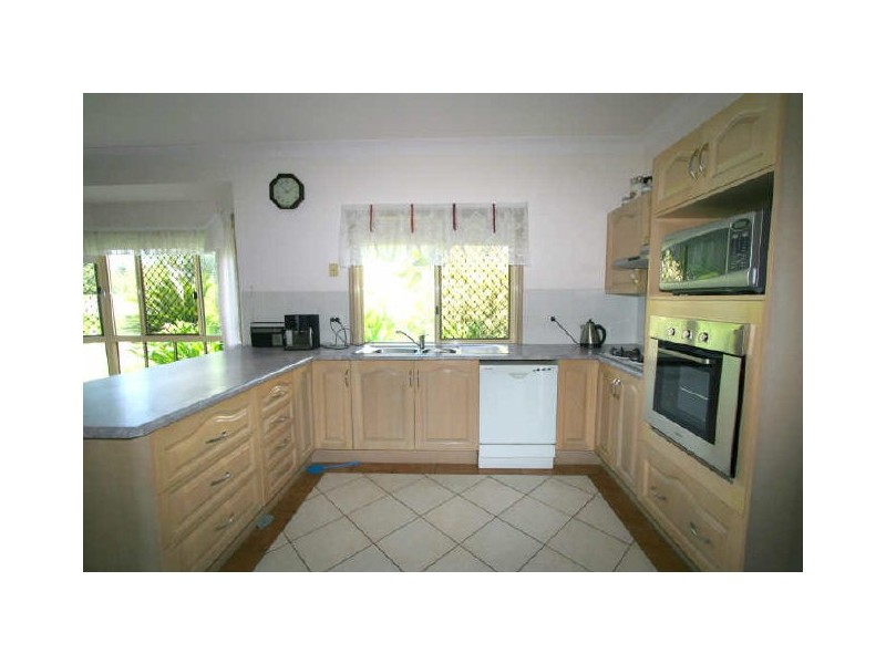 24 Quinn Street, Emerald QLD 4720