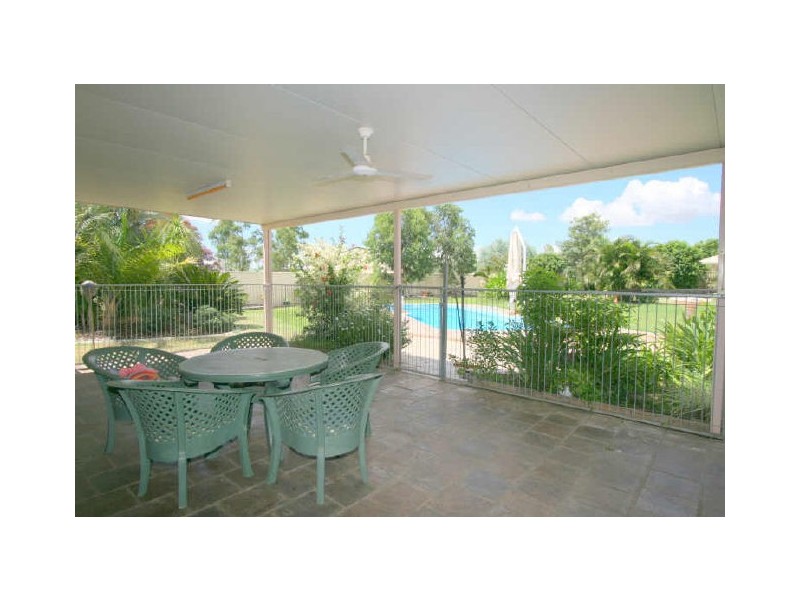 24 Quinn Street, Emerald QLD 4720