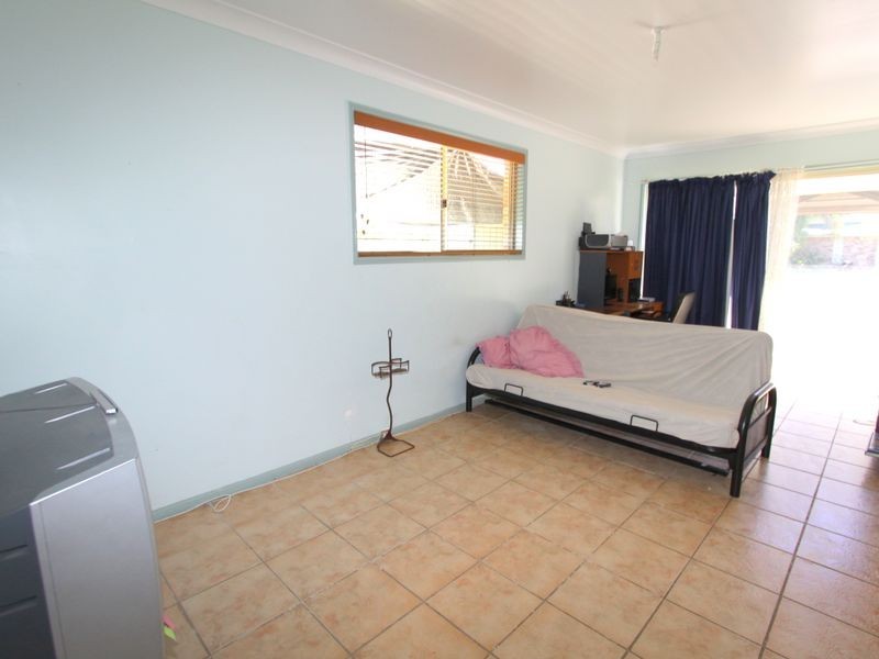 74 Staal Crescent, Emerald QLD 4720