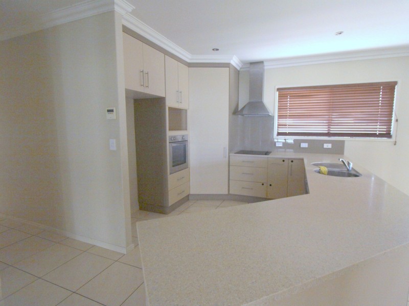 7 Carrington Place, Emerald QLD 4720