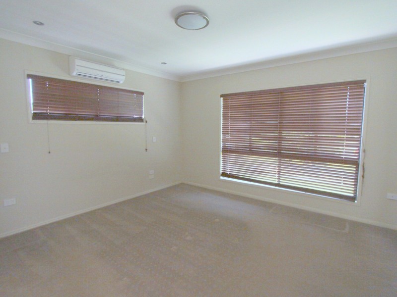 7 Carrington Place, Emerald QLD 4720