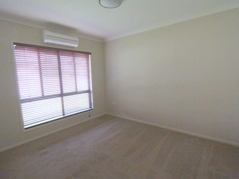 7 Carrington Place, Emerald QLD 4720