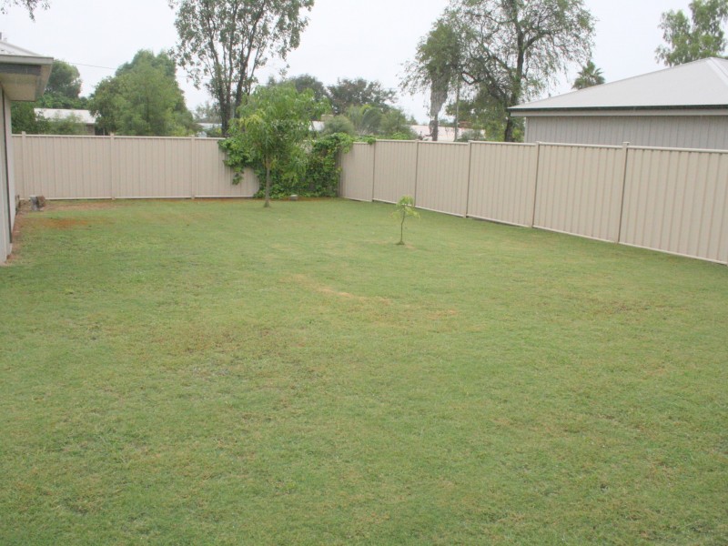 7 Carrington Place, Emerald QLD 4720