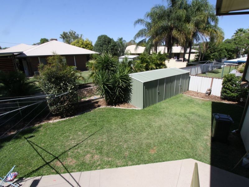 6 Green Grove, Emerald QLD 4720