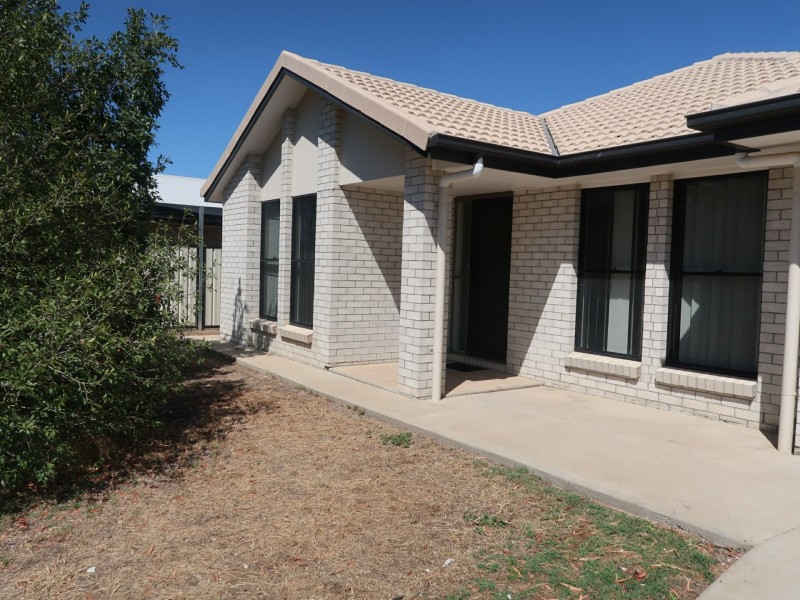 15 Newman Drive, Emerald QLD 4720