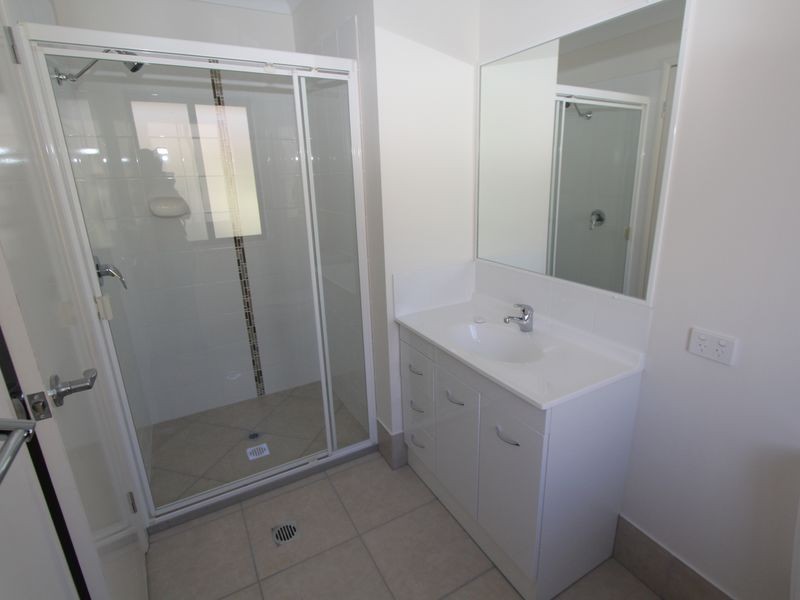 11 Mitchell Street, Emerald QLD 4720