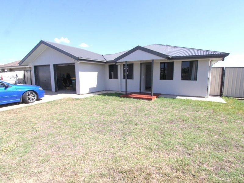 77 Mayfair Drive, Emerald QLD 4720
