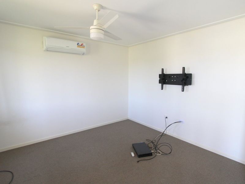 77 Mayfair Drive, Emerald QLD 4720