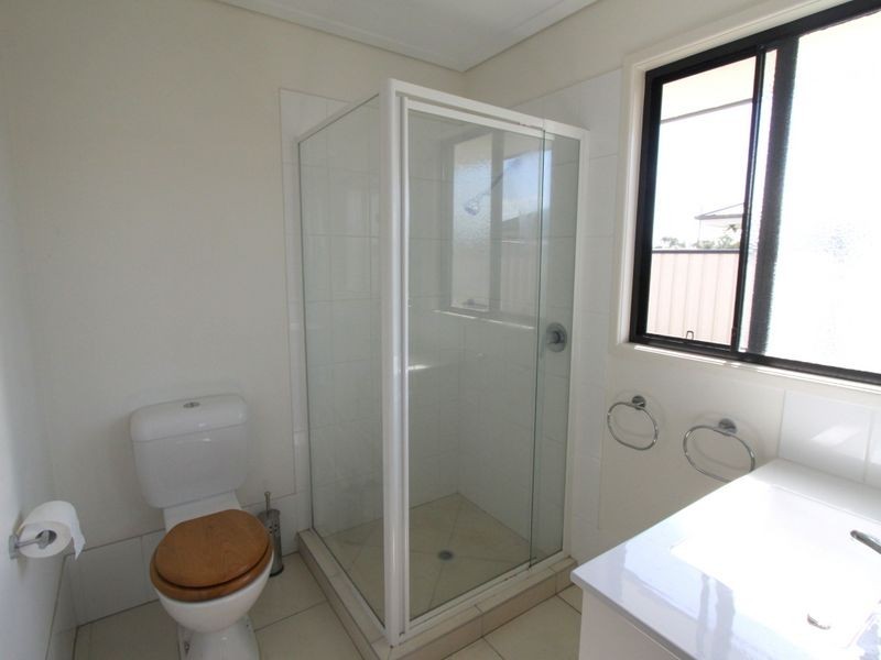 77 Mayfair Drive, Emerald QLD 4720