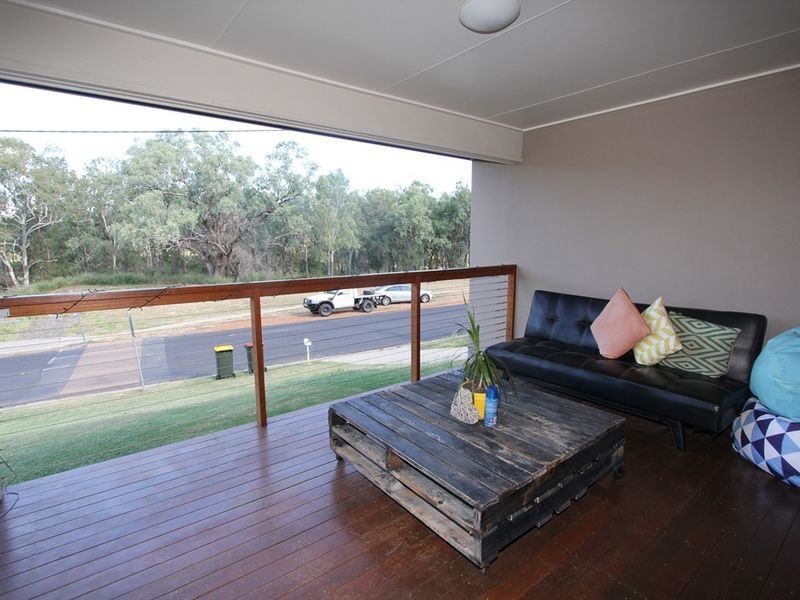 Unit 2/30 Riverview Street, Emerald QLD 4720